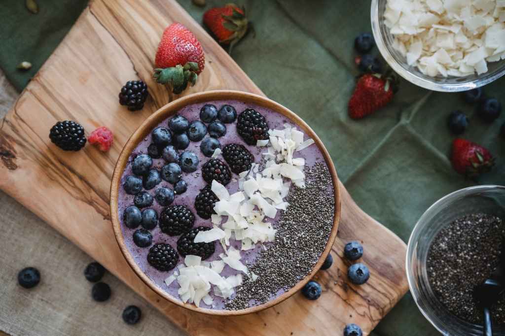 Greek Yogurt Breakfast Bowl